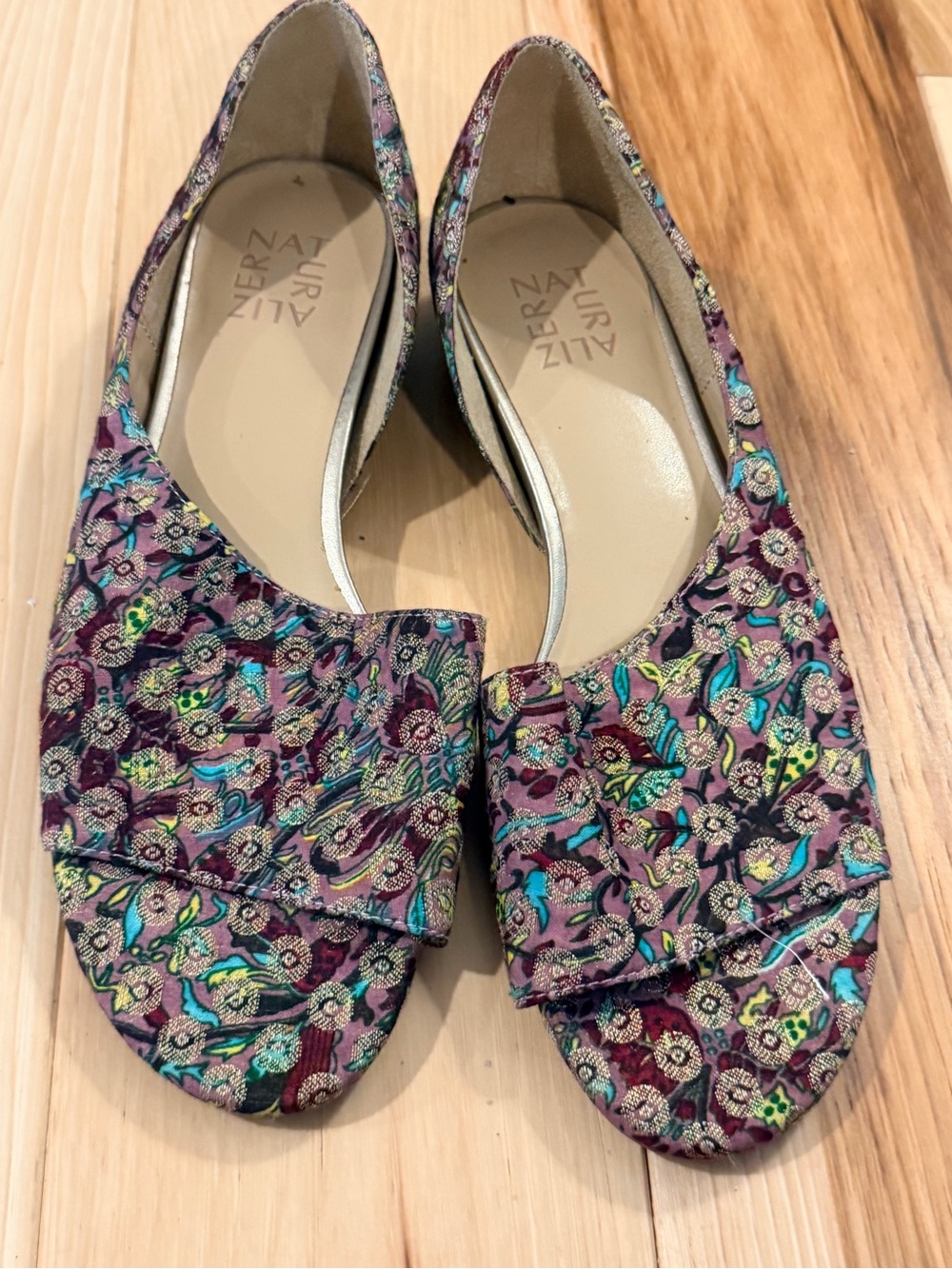 Naturalizer Lucie Floral Brocade D'Orsay Open Toe Flats / Low Heels - Women's 9M